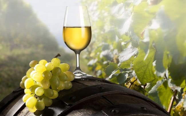 chardonnay-white-wine-650x406.jpg